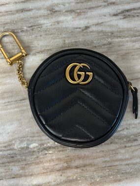 Gucci GG Marmont Round Coin Purse Black Matelasse Leather